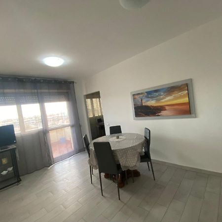 Grande, Vista Mare A 2 Passi Dalla Spiaggia Lido di Ostia Dış mekan fotoğraf
